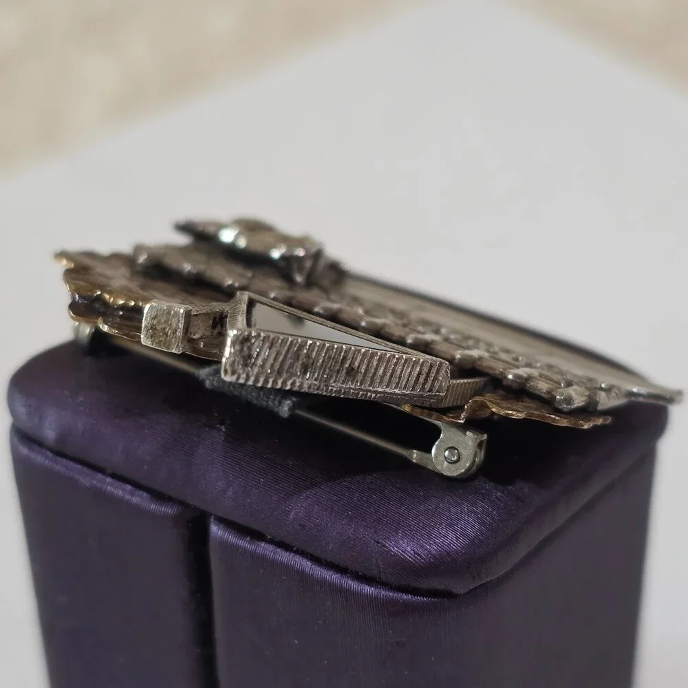 Vintage JP Reardon House Onyx Roof Dog Brass Accent Sterling Silver Pin Brooch